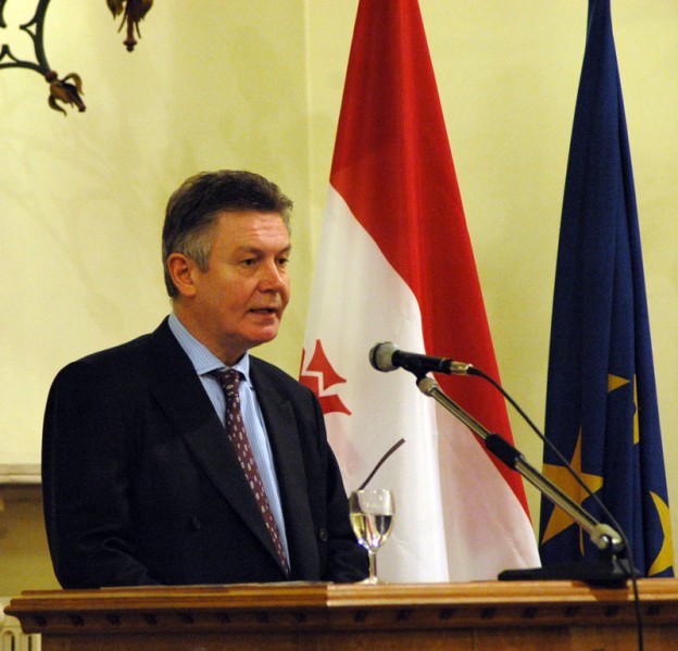 de-gucht-speaking.jpg