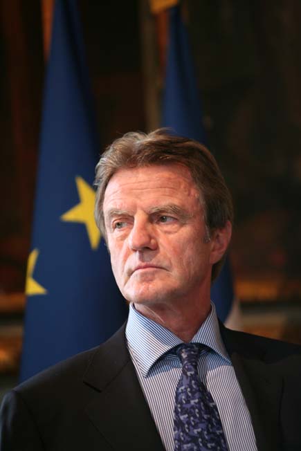 kouchner.jpg